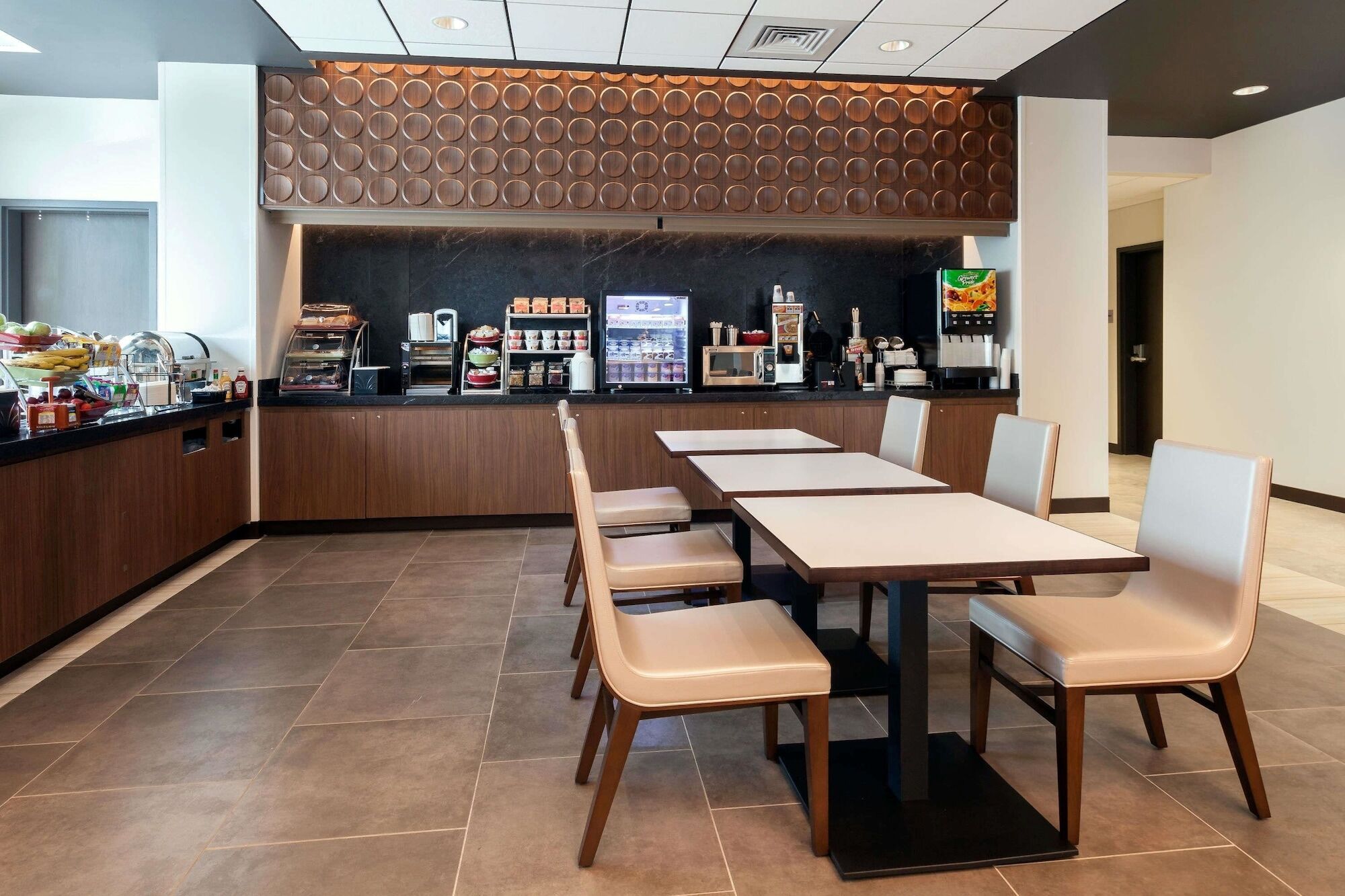 Wingate By Wyndham Altoona Downtown/Medical Center Hotell Exteriör bild